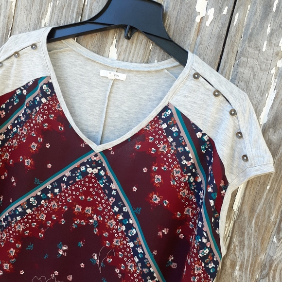 Maurices Tops - Maurice's 0x, button accent cap sleeve, boho,New